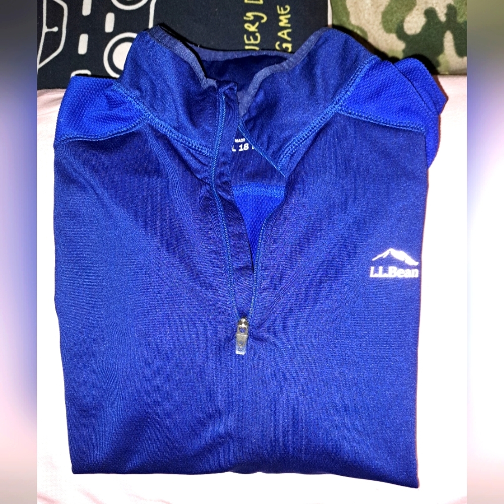 L.L. Bean pullover - Picture 1 of 2